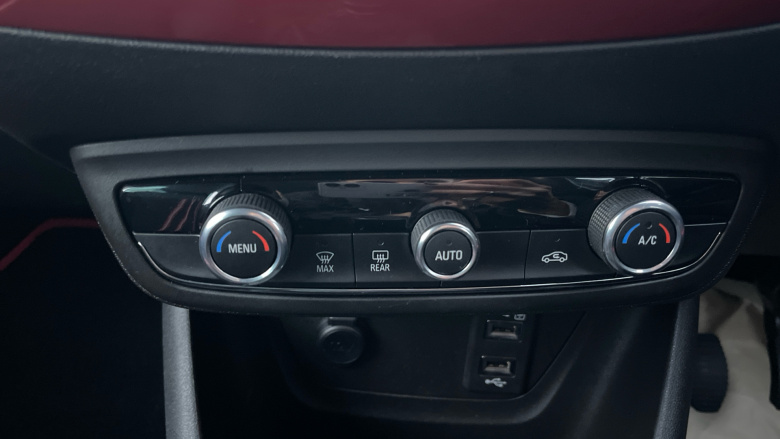 Vauxhall Crossland 1.2 Turbo [130] SRi Nav 5dr Petrol Hatchback